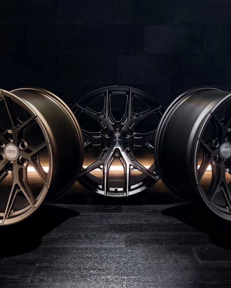 VOSSEN 2.jpg